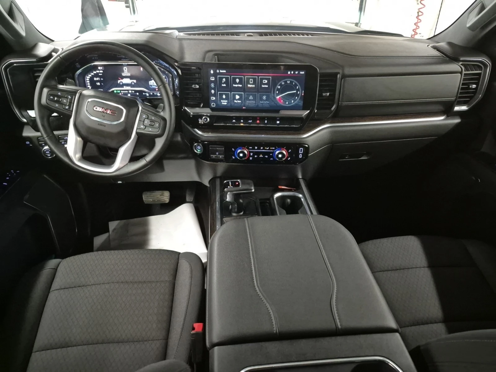 Gmc Sierra 5.3L 8cyl 4WD, снимка 10 - Автомобили и джипове - 53865884