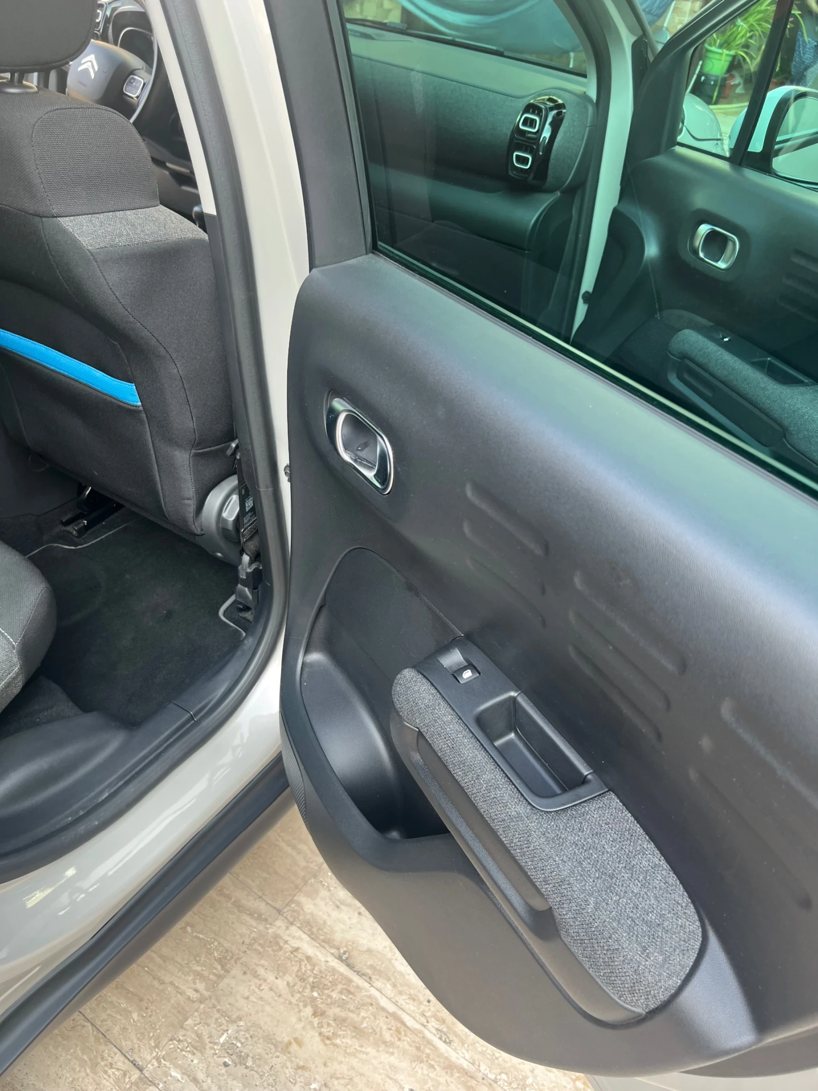 Citroen C3 Aircross, снимка 16 - Автомобили и джипове - 53965715