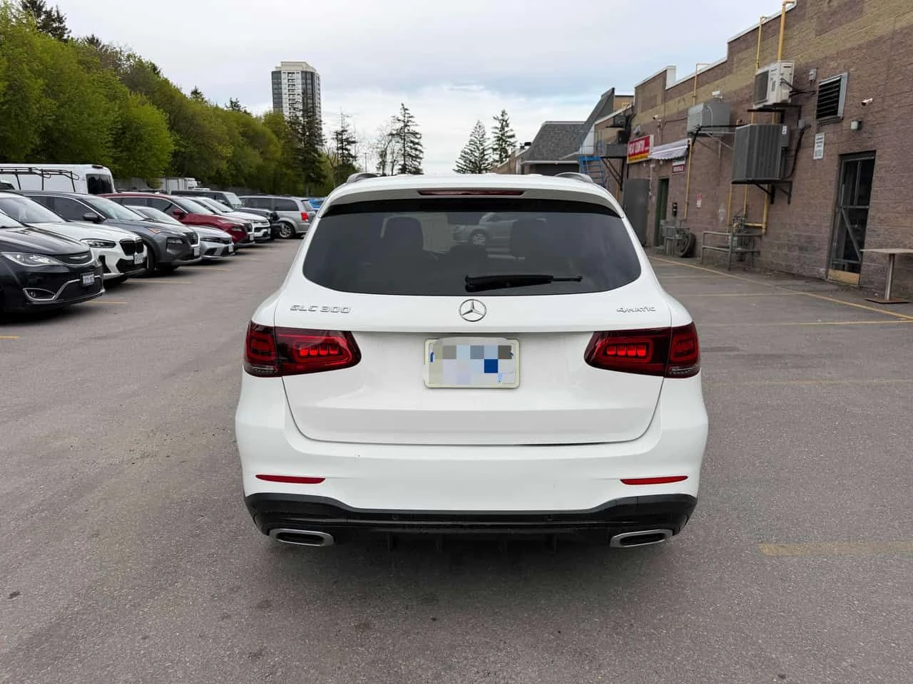 Mercedes-Benz GLC 300 * CARFAX * DISTRONIC * 360 * ПАНО, снимка 4 - Автомобили и джипове - 54597974