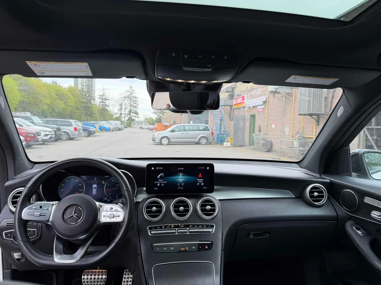 Mercedes-Benz GLC 300 * CARFAX * DISTRONIC * 360 * ПАНО, снимка 9 - Автомобили и джипове - 54597974