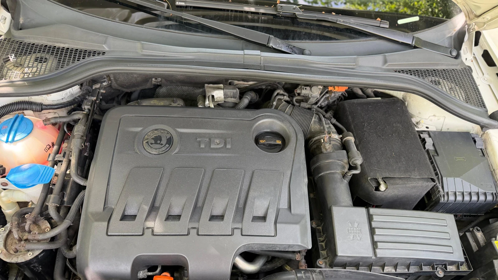 Skoda Yeti, снимка 16 - Автомобили и джипове - 54644023