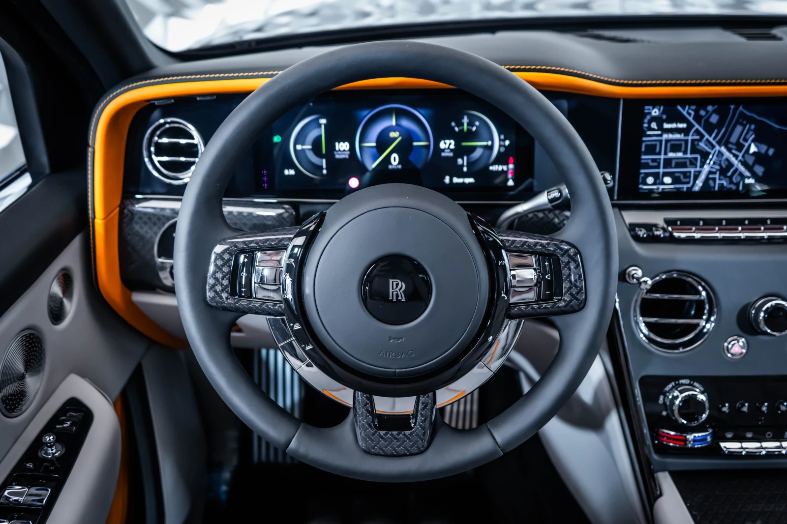 Rolls-Royce Cullinan Black Badge Series II* Лизинг, снимка 11 - Автомобили и джипове - 54779471