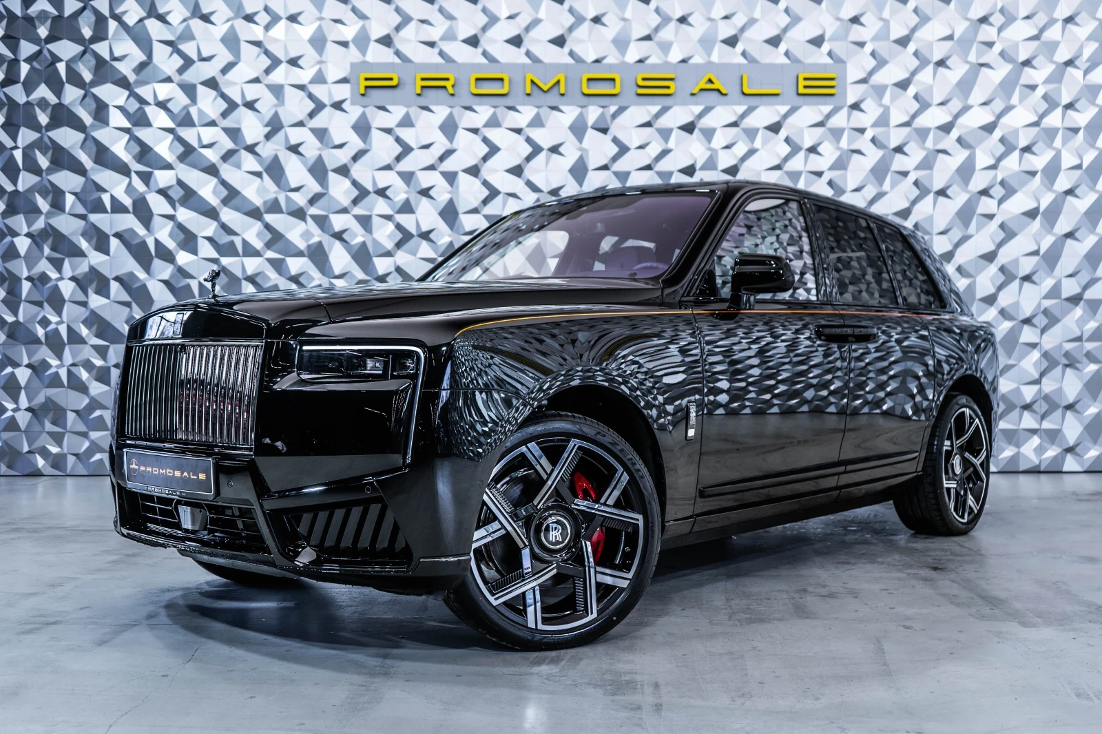 Rolls-Royce Cullinan Black Badge Series II* Лизинг, снимка 2 - Автомобили и джипове - 54779471