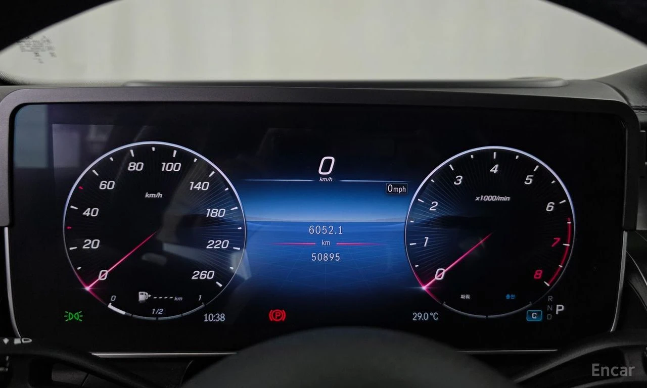Mercedes-Benz GLC 300 4MATIC* COUPE* AMG* HEAD UP* ОБДУХ* КРАЙНА ЦЕНА, снимка 12 - Автомобили и джипове - 55534502