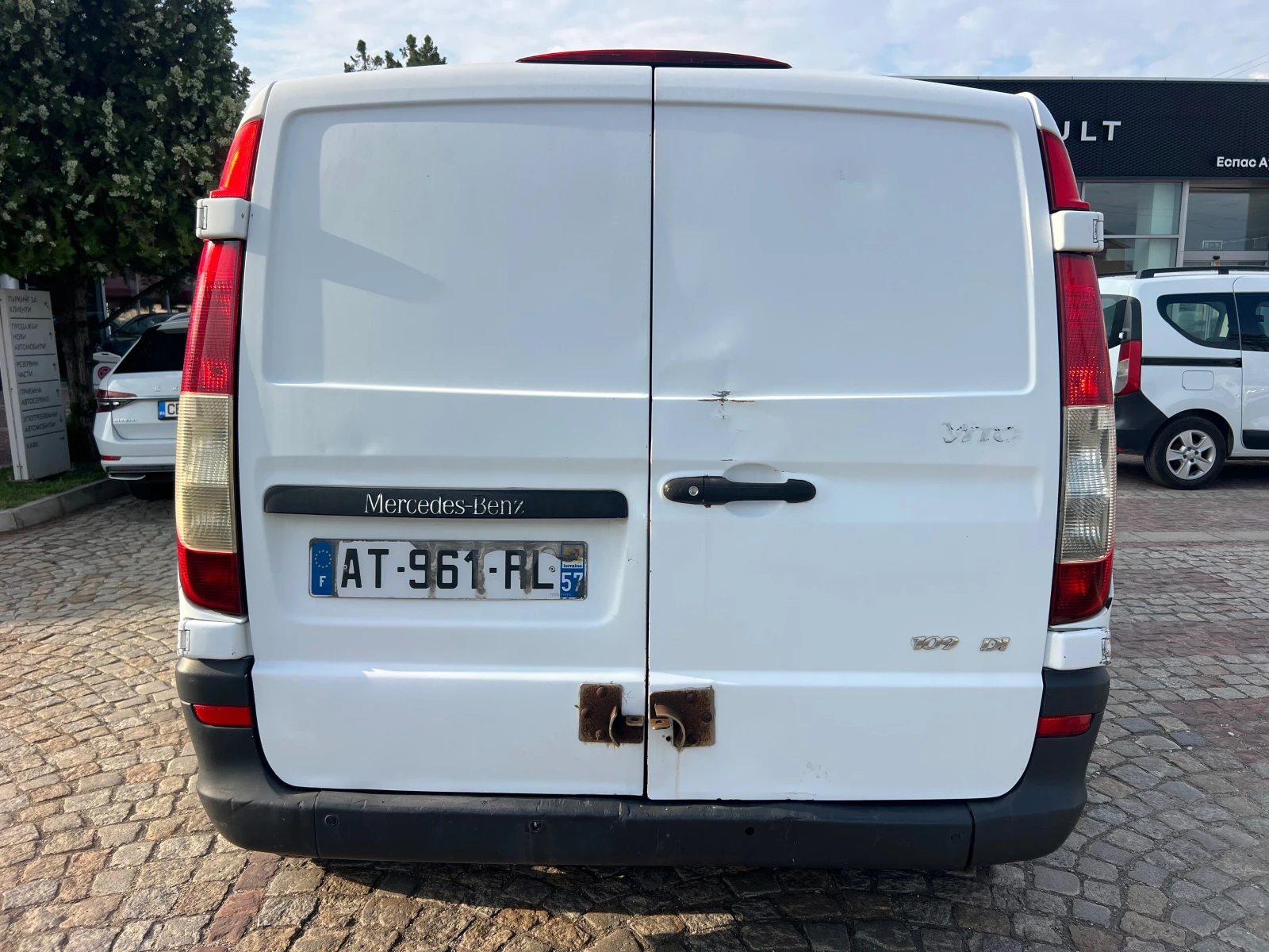 Mercedes-Benz Vito 2.2 CDI CLIMA, снимка 4 - Бусове и автобуси - 55658615