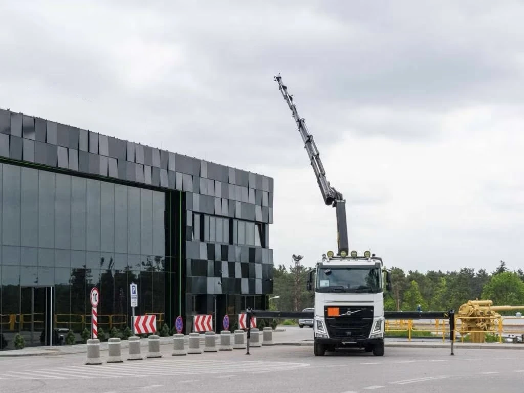 Volvo Fh 550 6x2 PALFINGER PK 27002 SH ( 24 МЕТРА), снимка 2 - Камиони - 54809703