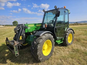       John Deere 3220