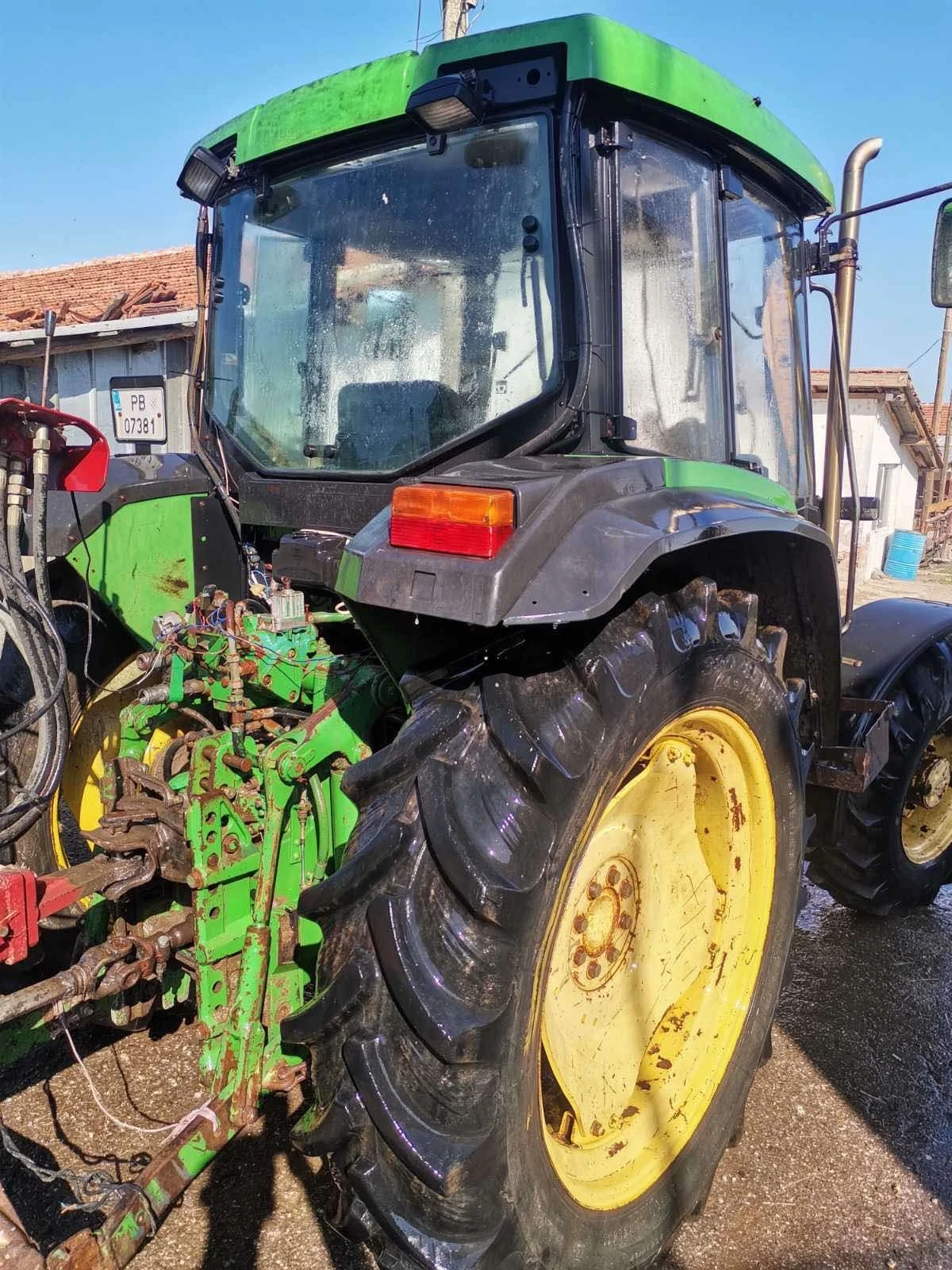 Трактор John Deere 6200 - изображение 2
