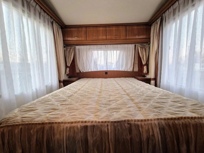 Каравана Hobby Excellent, снимка 10 - Каравани и кемпери - 53218372