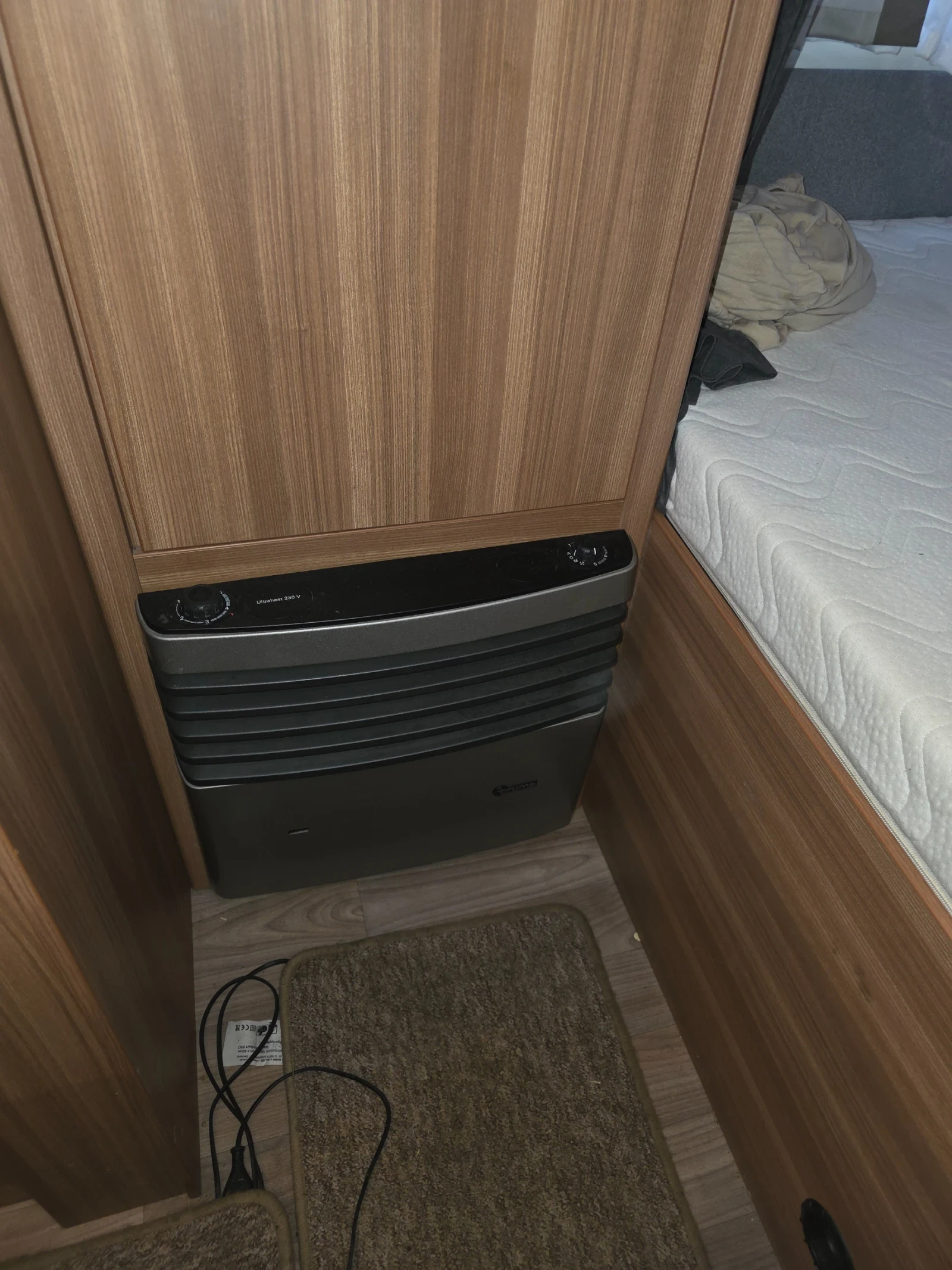 �������� Weinsberg Cara one 390 | Mobile.bg � ����������� 14