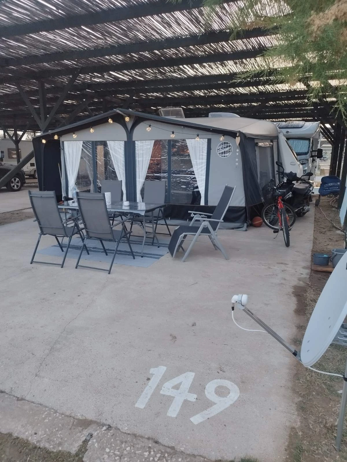 �������� Hobby Excellent | Mobile.bg � ����������� 16