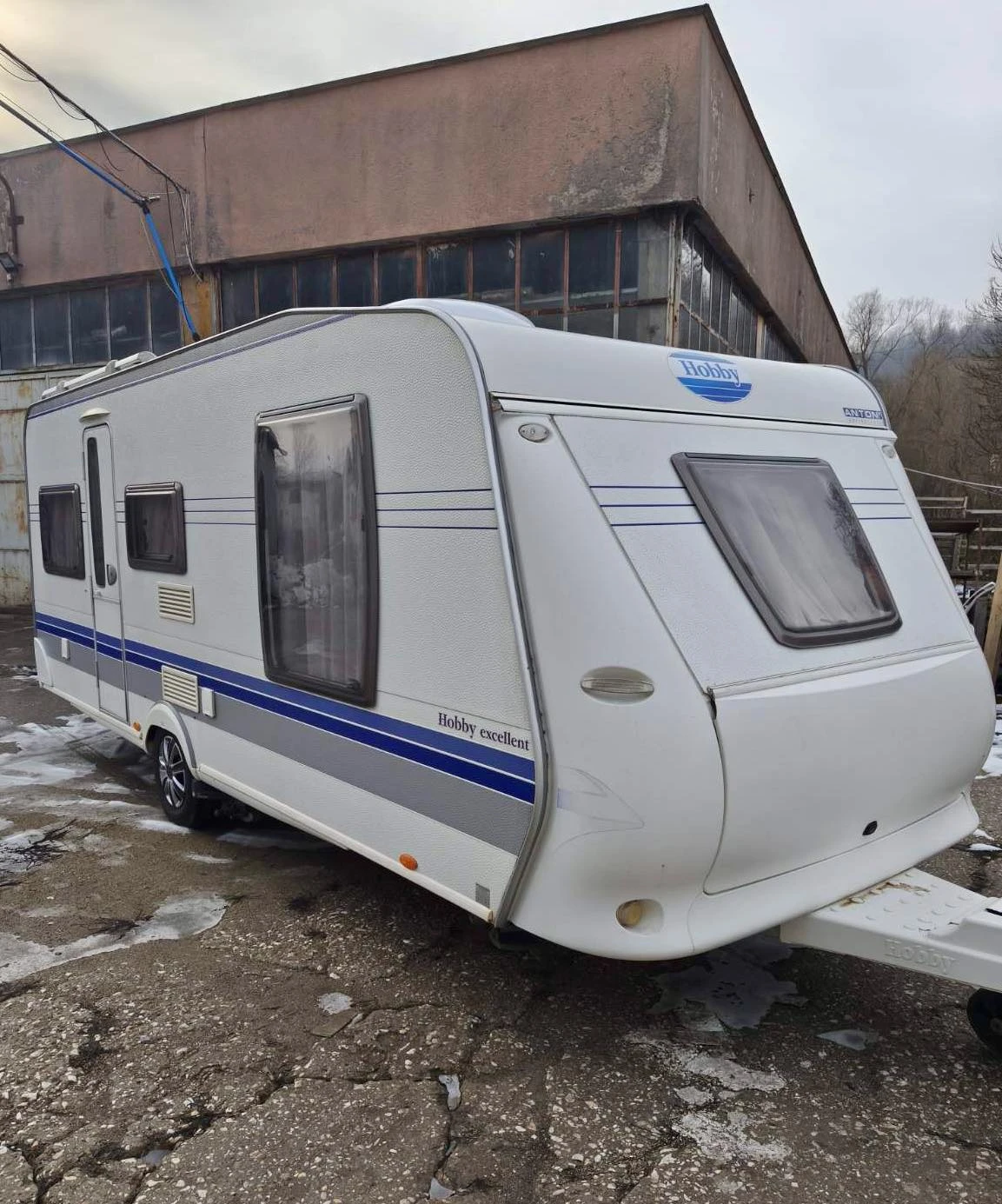 Каравана Hobby Excellent - изображение 2