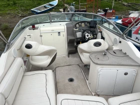 Моторна яхта Rinker 230 C 5.0 GXI SX, снимка 13