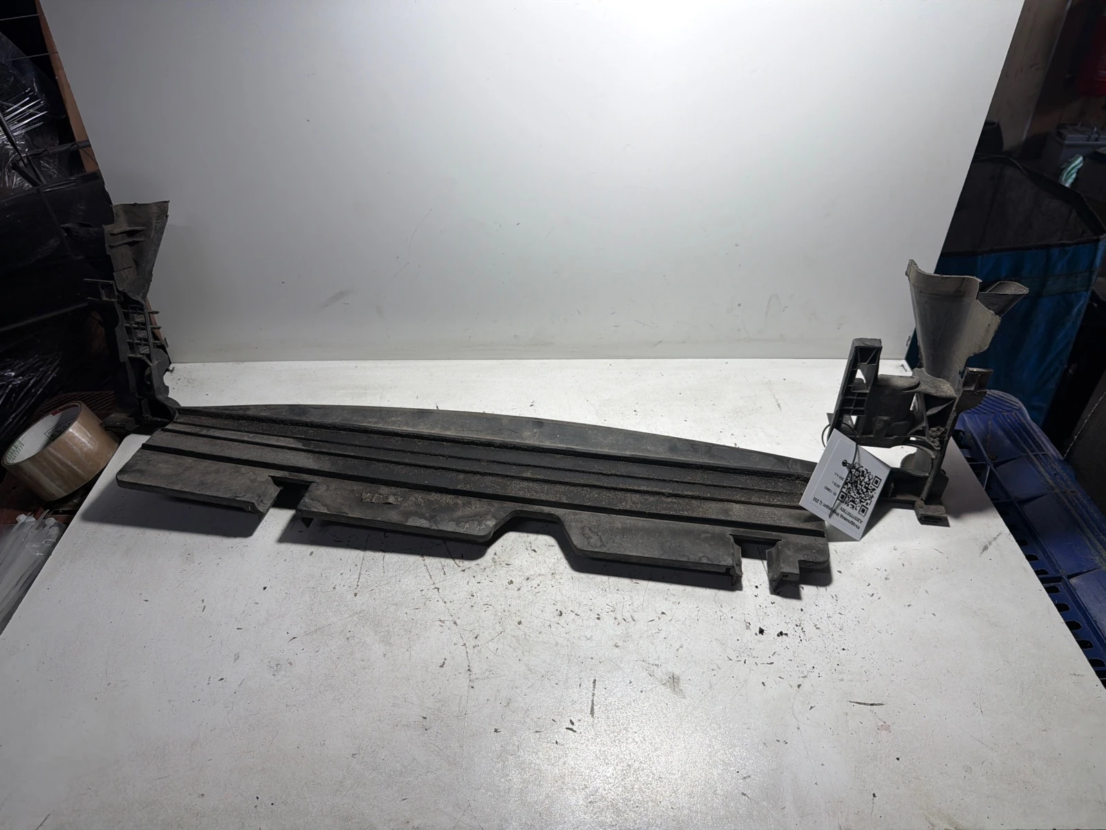 въздуховод Мерцедес Ц 250 A2055050730V