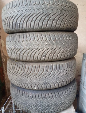 Гуми Зимни 215/65R16, снимка 3