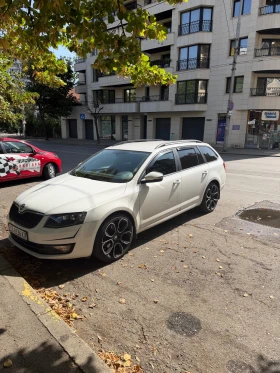 Skoda Octavia Комби, снимка 1
