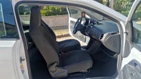 Обява за продажба на VW Up 1 0i KLIMA/NAVI ~4 790 лв. - изображение 10
