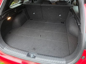 Kia Ceed Бензин 3500 км., снимка 9