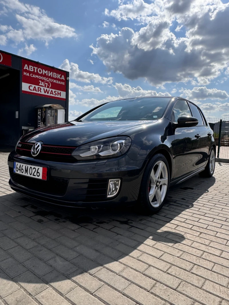 VW Golf РЕГИСТРИРАН! 2.0 GTI, 211hp, ТОП състояние!, снимка 5 - Автомобили и джипове - 47162770