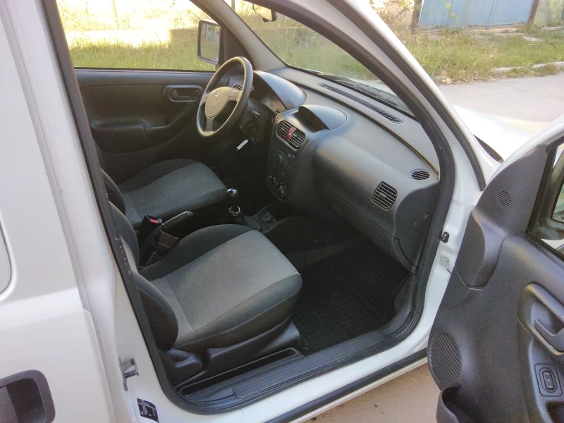 Opel Combo 1.3 CDTI , снимка 6 - Автомобили и джипове - 47661197