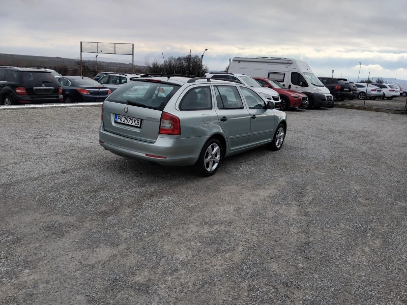 Skoda Octavia 1.6TDI105ксА/С, снимка 8 - Автомобили и джипове - 49126445