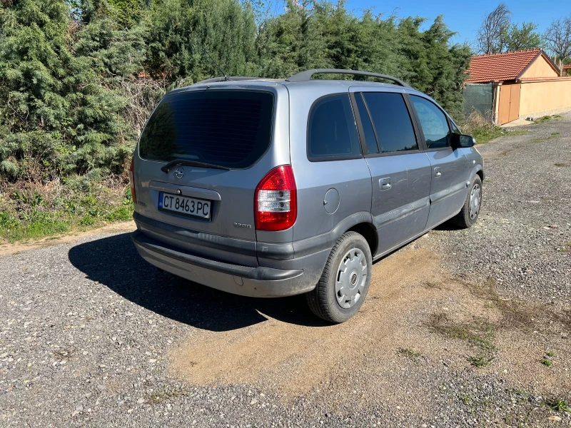 Opel Zafira 2.2 DT 7 места, снимка 5 - Автомобили и джипове - 49261669