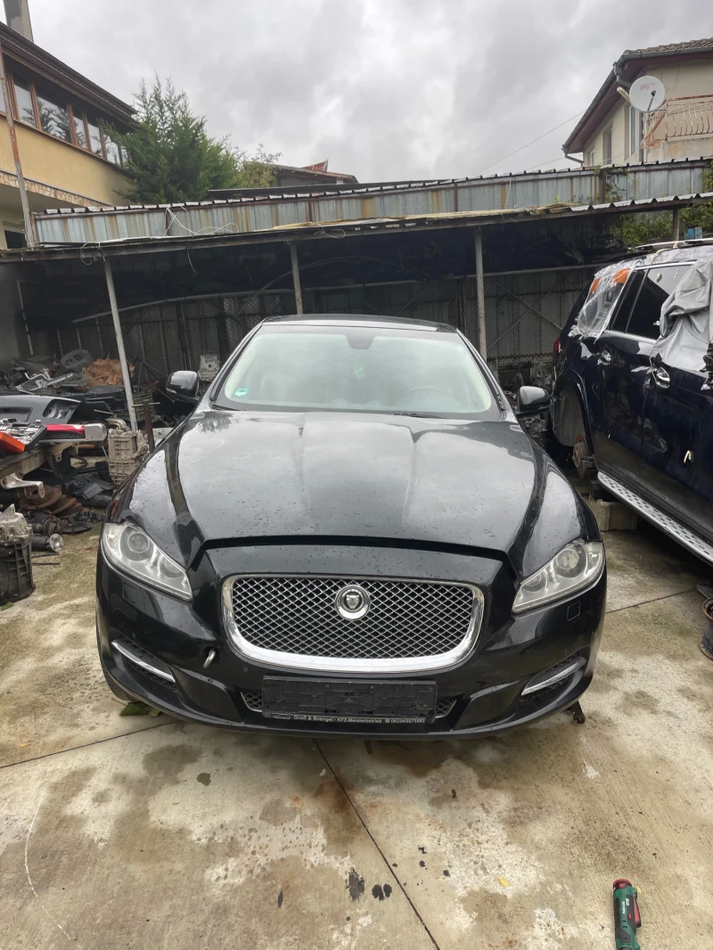 Jaguar Xj