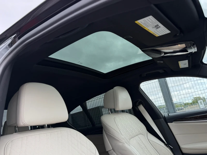 BMW 540 БЯЛА КОЖА - M SPORT, снимка 10 - Автомобили и джипове - 52254507