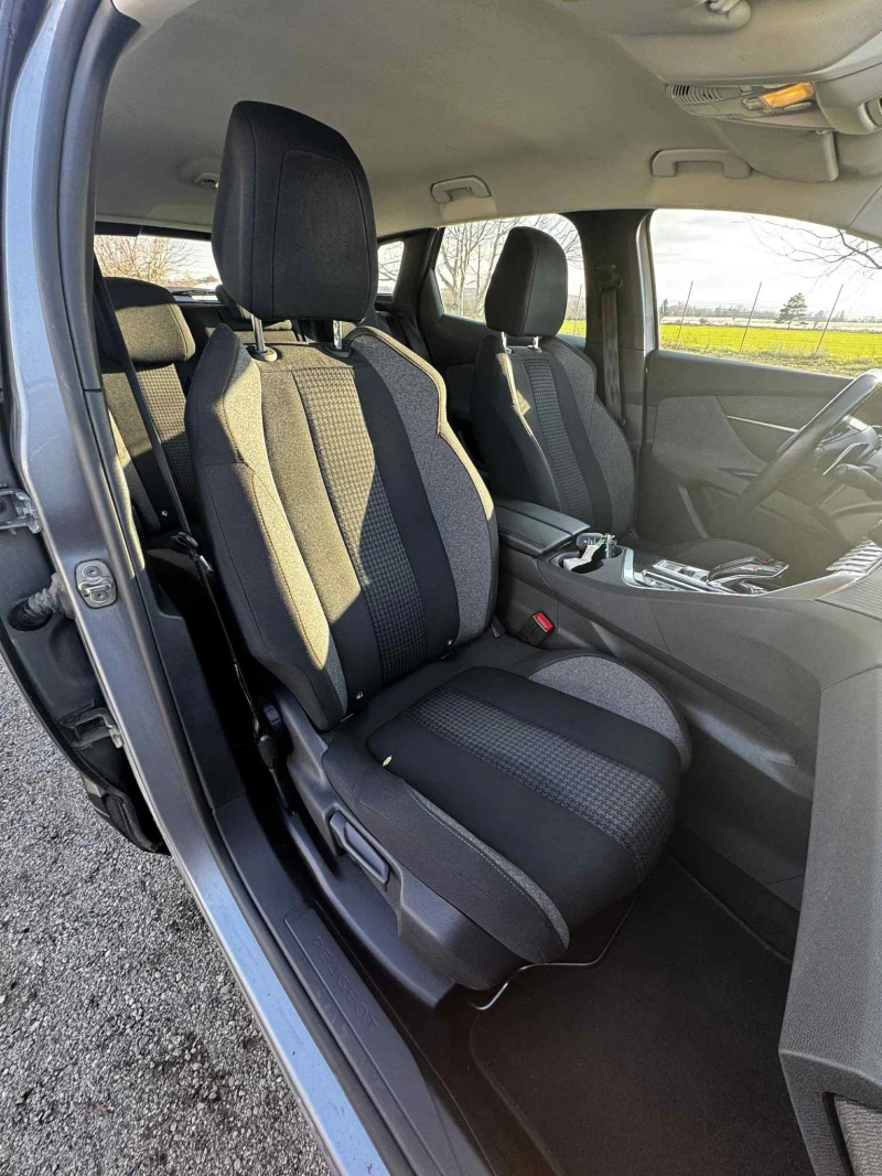 Peugeot 3008 1.5 HDI 131 к.с EAT8 , снимка 12 - Автомобили и джипове - 52751944