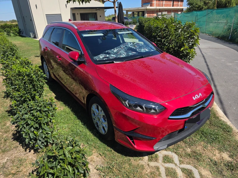 Kia Ceed Бензин 3500 км., снимка 2 - Автомобили и джипове - 52933549