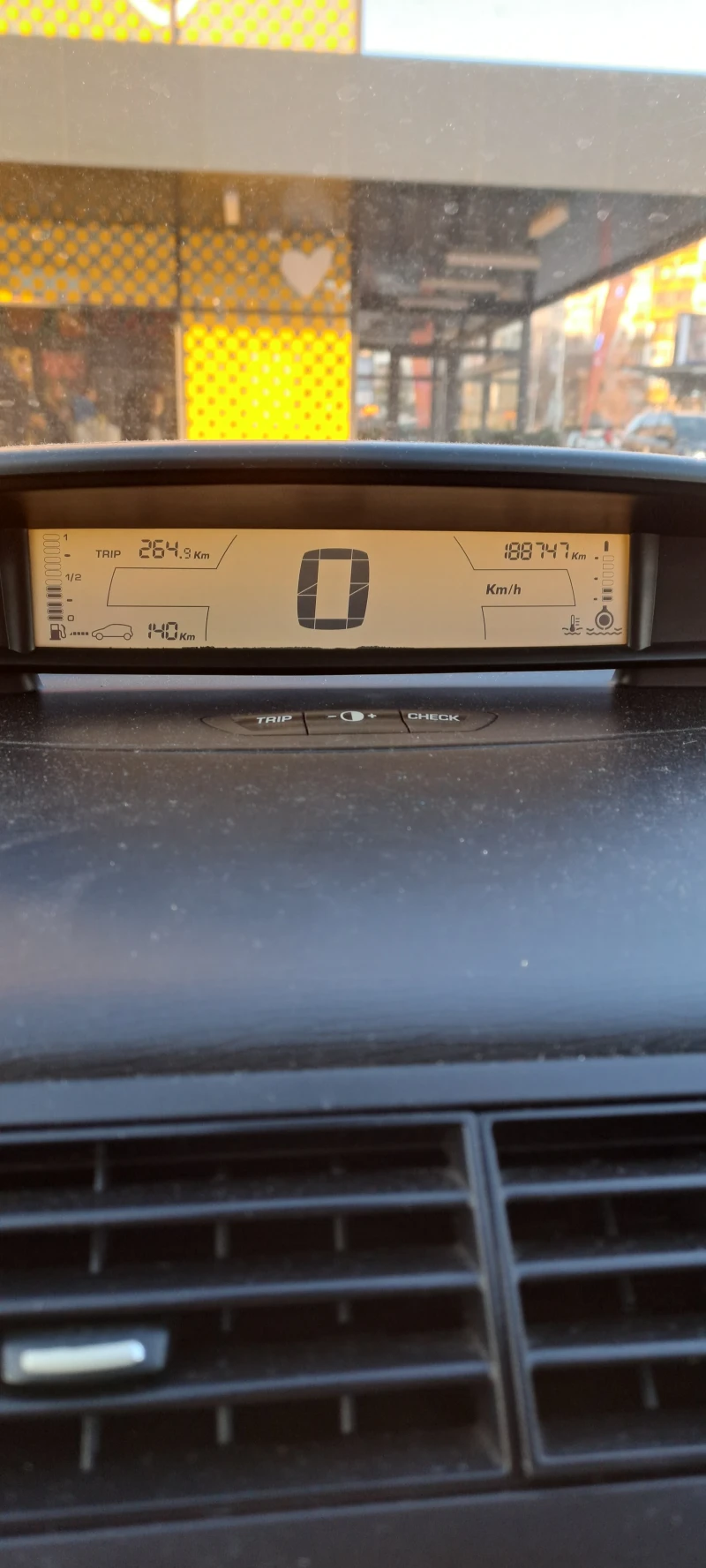 Citroen C4, снимка 4 - Автомобили и джипове - 53160305