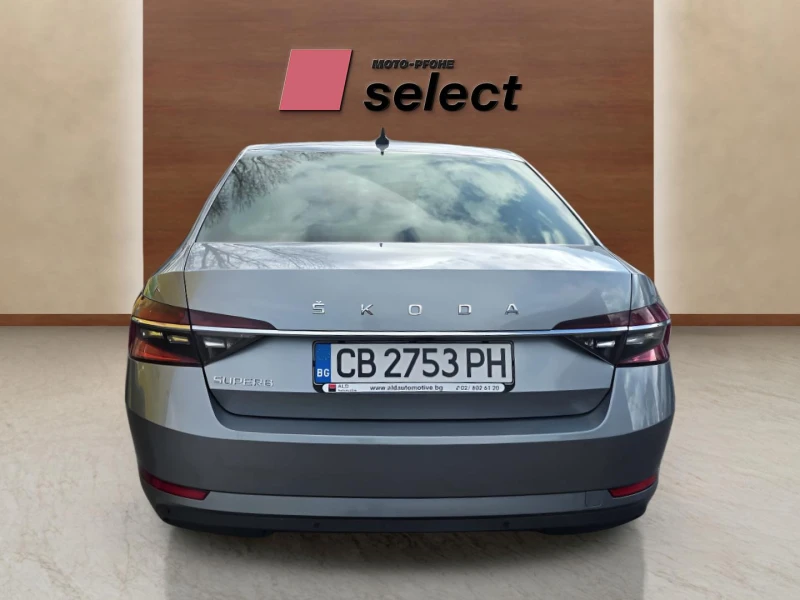 Skoda Superb 2.0 TSI, снимка 9 - Автомобили и джипове - 53268592
