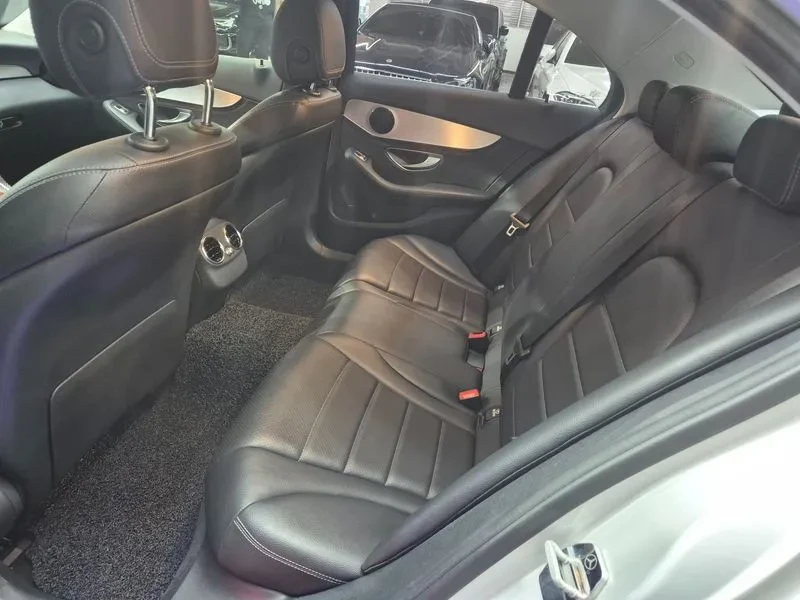Mercedes-Benz C 220 D Avantgarde, снимка 11 - Автомобили и джипове - 56209389