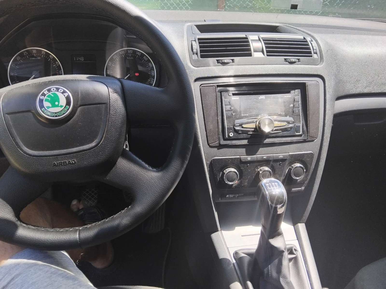 Skoda Octavia 1.6TDI105ксА/С | Mobile.bg — изображение 16