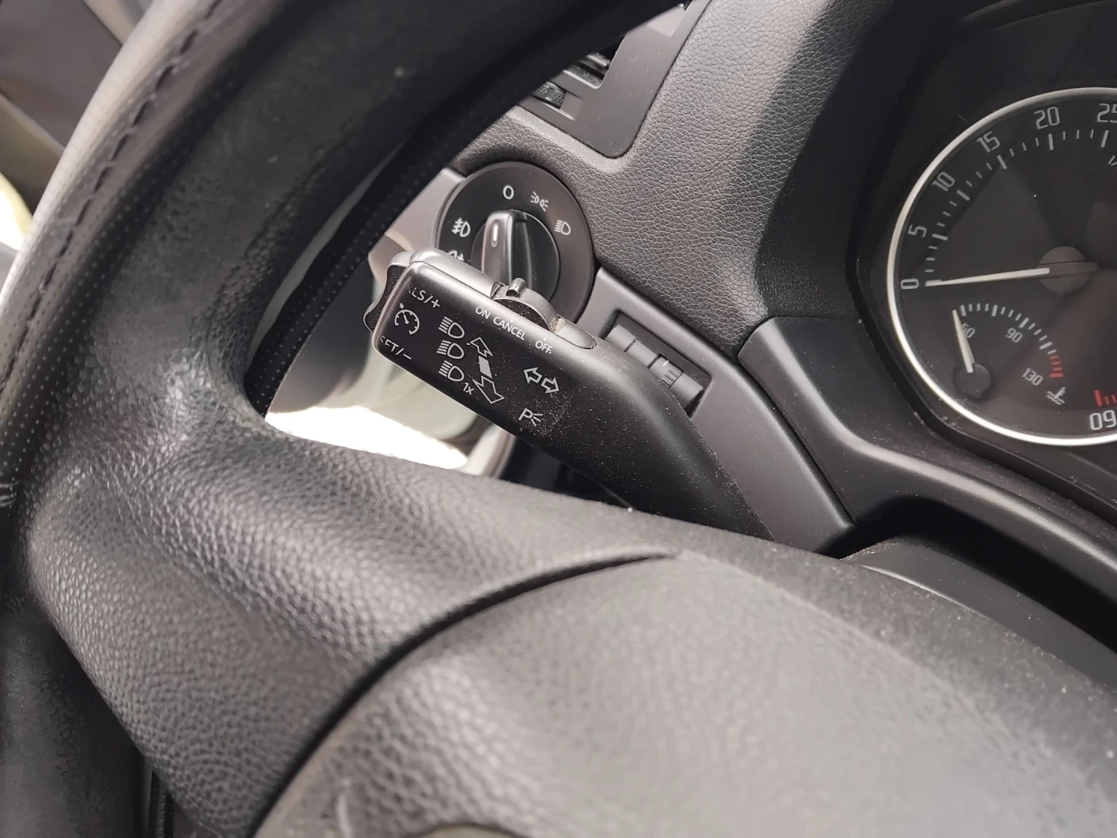 Skoda Octavia 1.6TDI105ксА/С | Mobile.bg — изображение 13