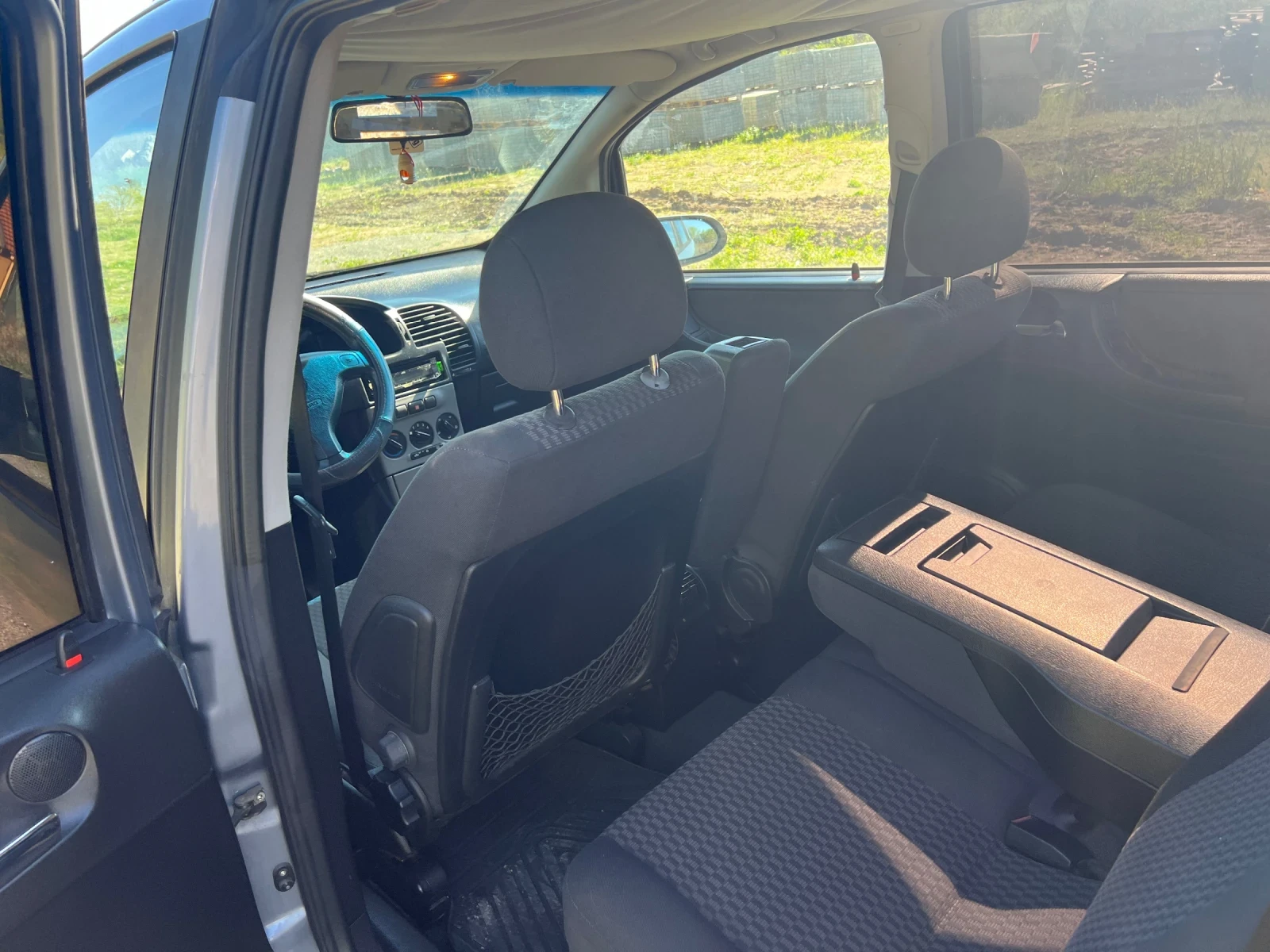 Opel Zafira 2.2 DT 7 места - изображение 9
