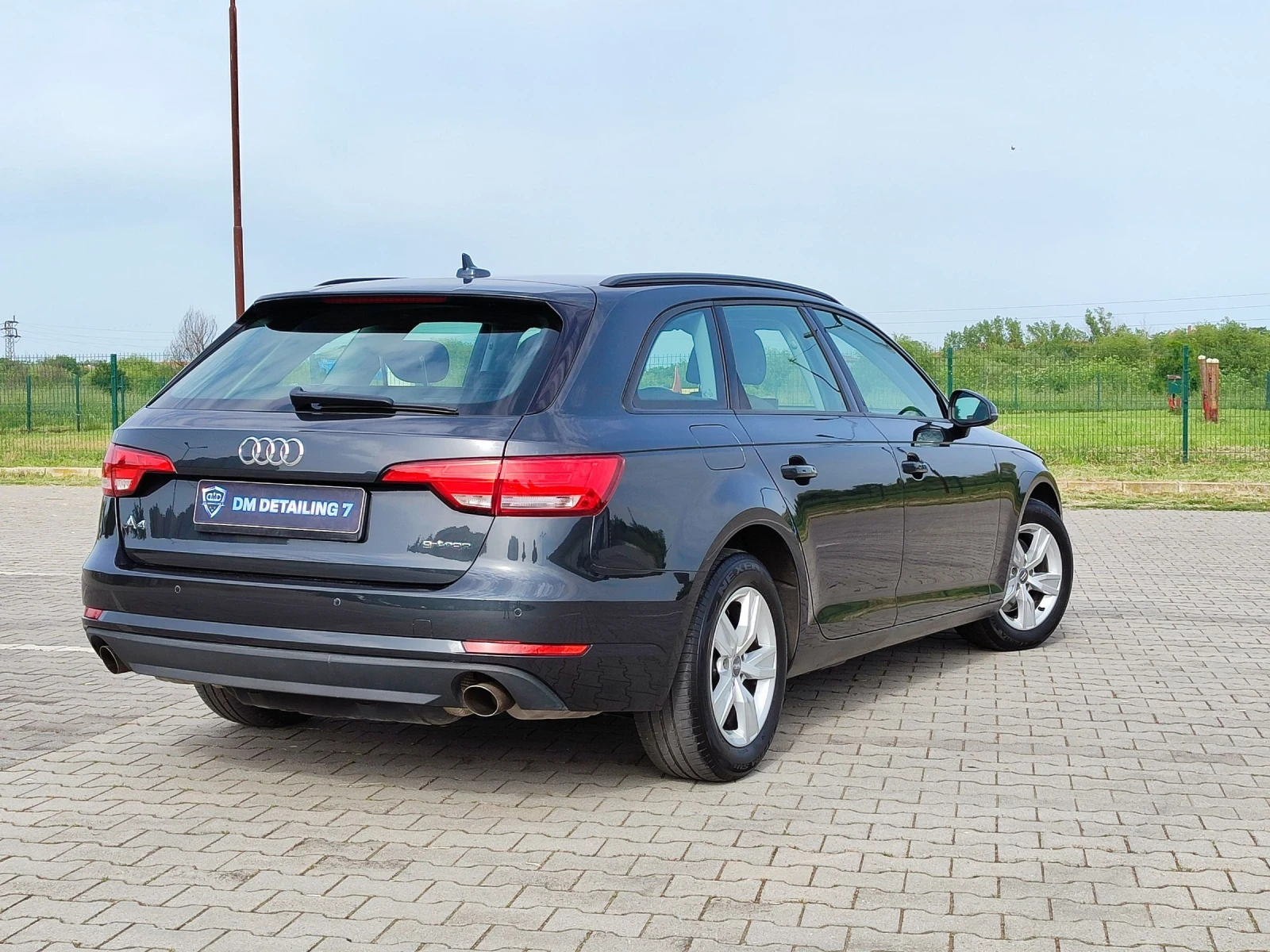 Audi A4 G tron - изображение 5