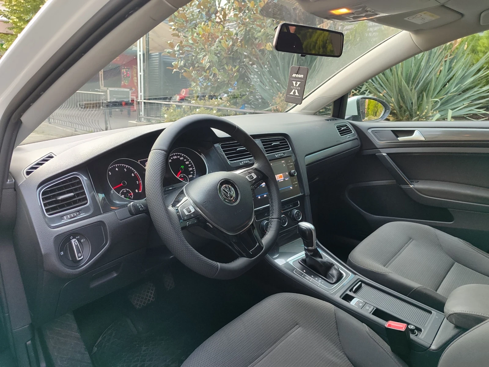 VW Golf 1.4TGI DSG Metan-fuel  - изображение 9
