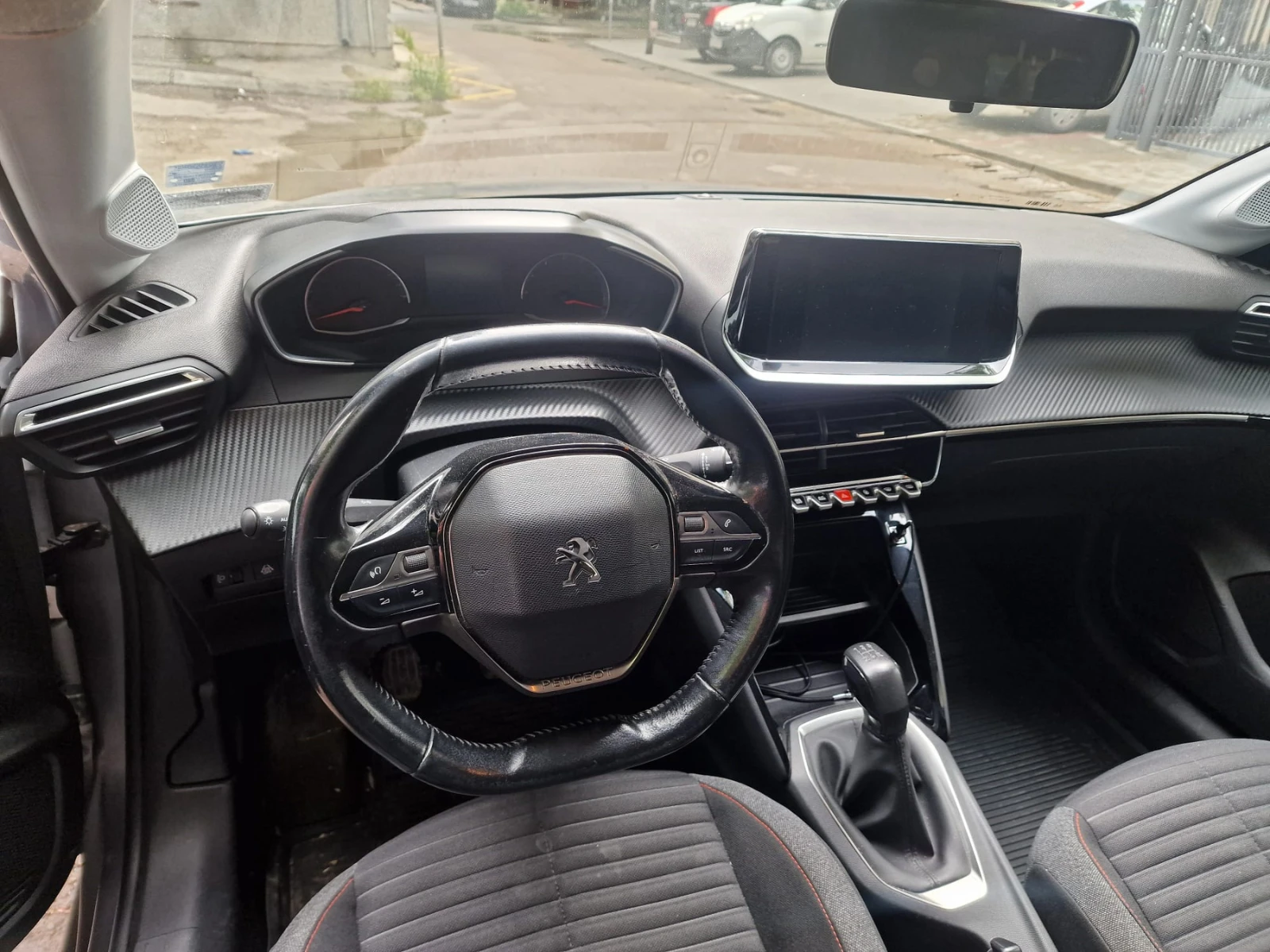 Peugeot 208 New Line Up LED - изображение 6