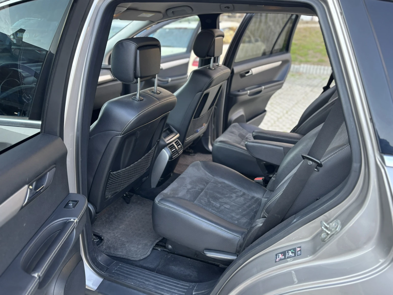 Mercedes-Benz R 320 W251 - изображение 6