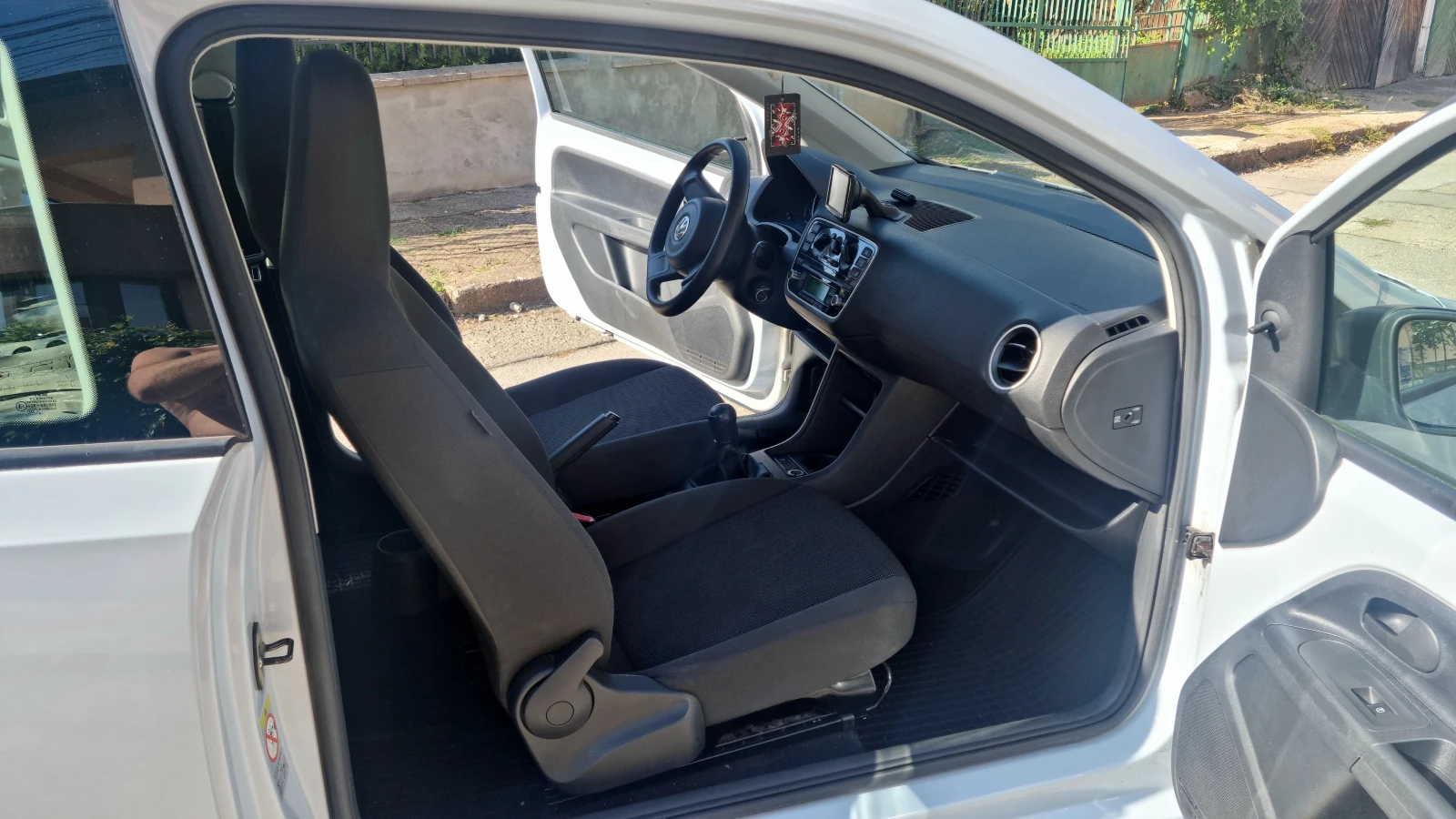 VW Up 1 0i KLIMA/NAVI - изображение 10