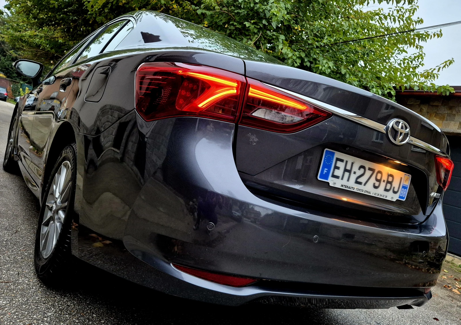 Toyota Avensis 1.6d4d-EXCLUSIVE-нави-6скорости-japan - изображение 5