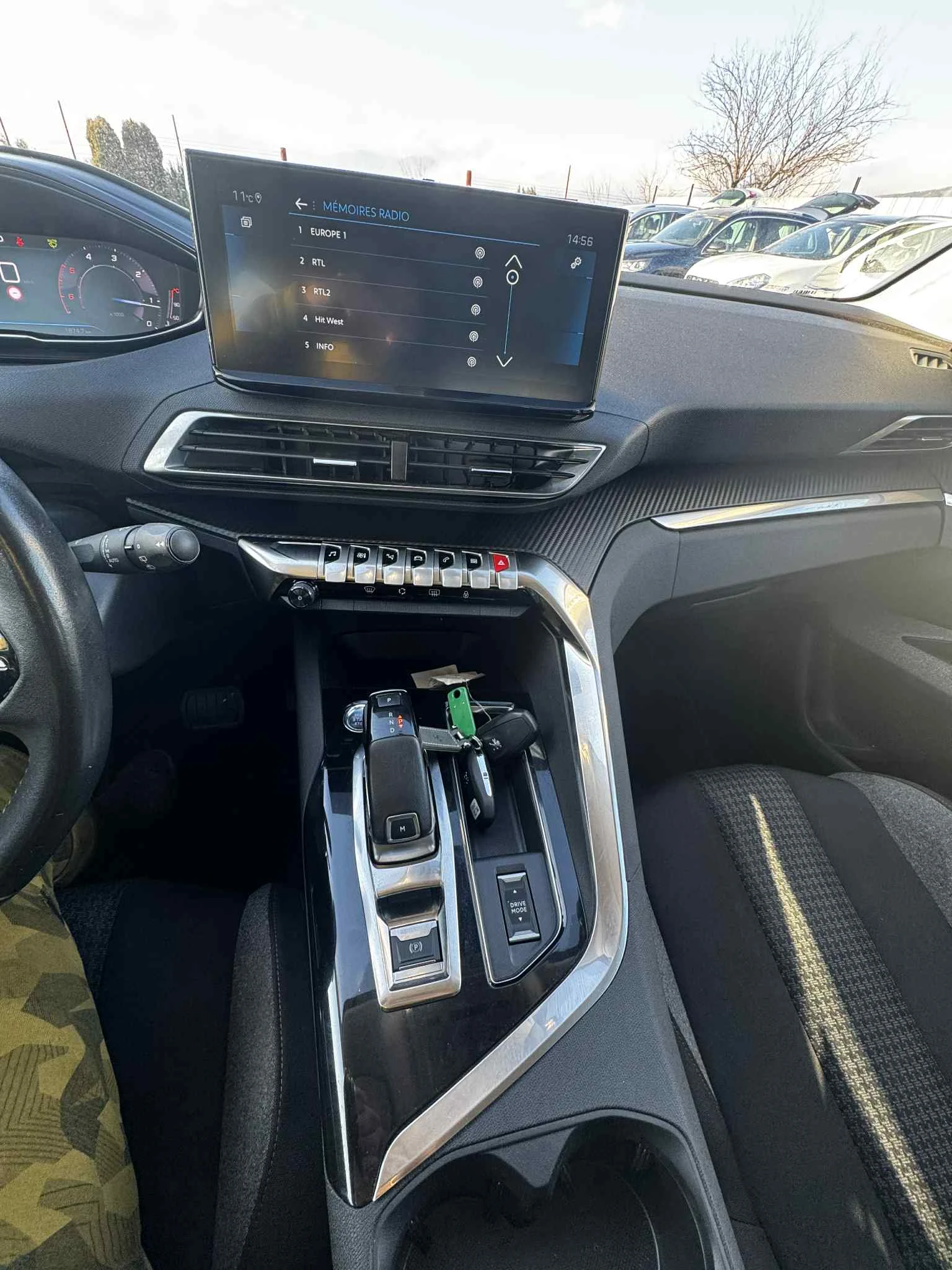 Peugeot 3008 1.5 HDI 131 �.� EAT8  | Mobile.bg � ����������� 11