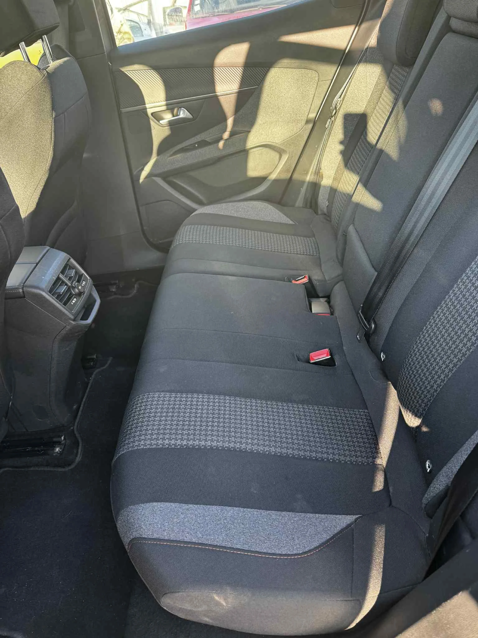 Peugeot 3008 1.5 HDI 131 �.� EAT8  | Mobile.bg � ����������� 13