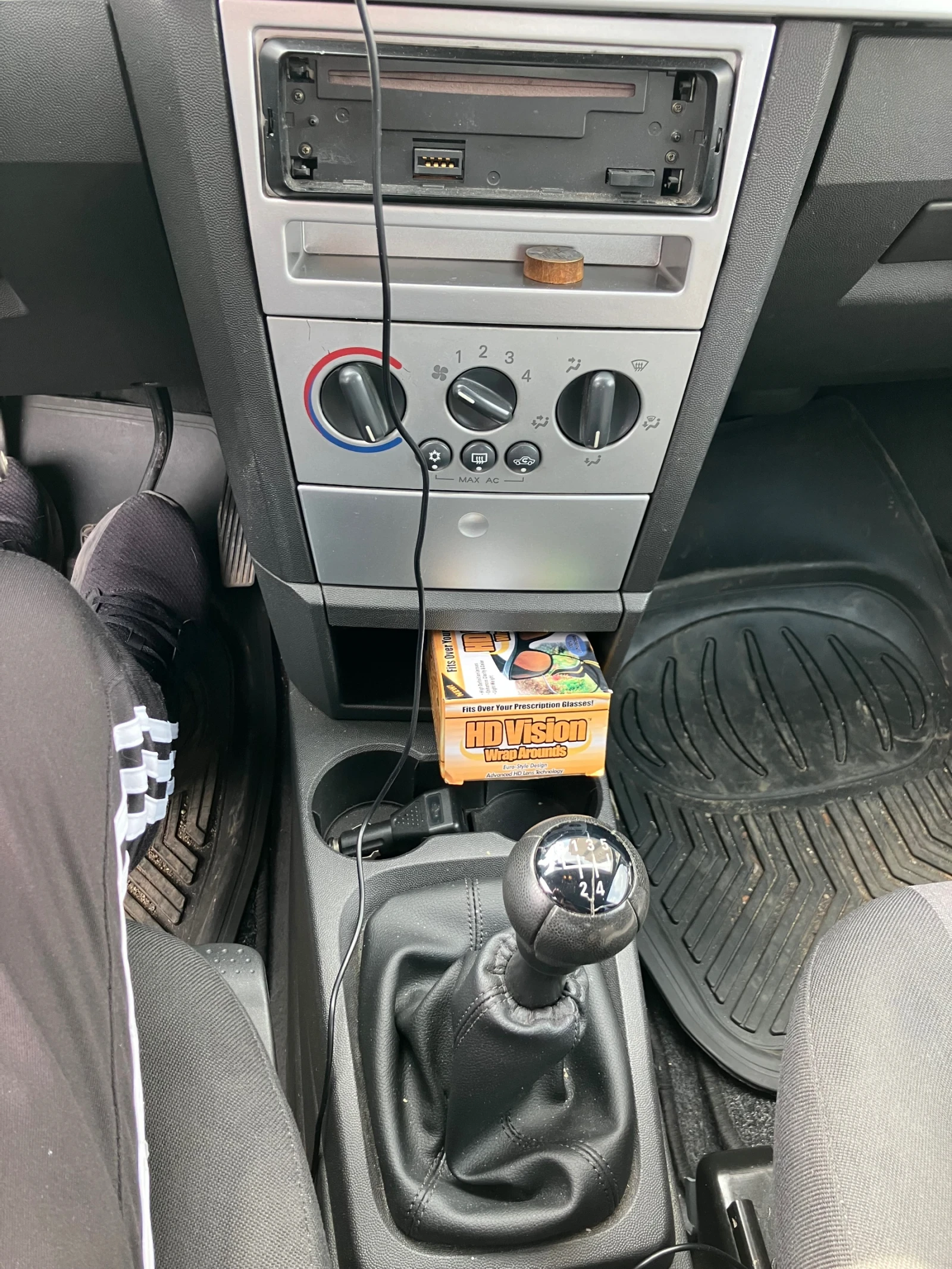 Opel Meriva, снимка 2 - Автомобили и джипове - 54346203