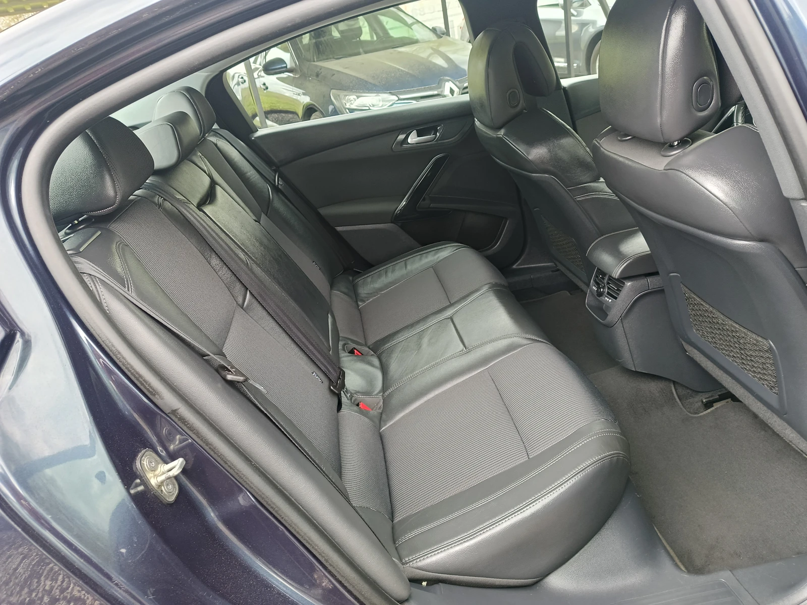 Peugeot 508 2.0HDi Автоматик, снимка 11 - Автомобили и джипове - 54382293
