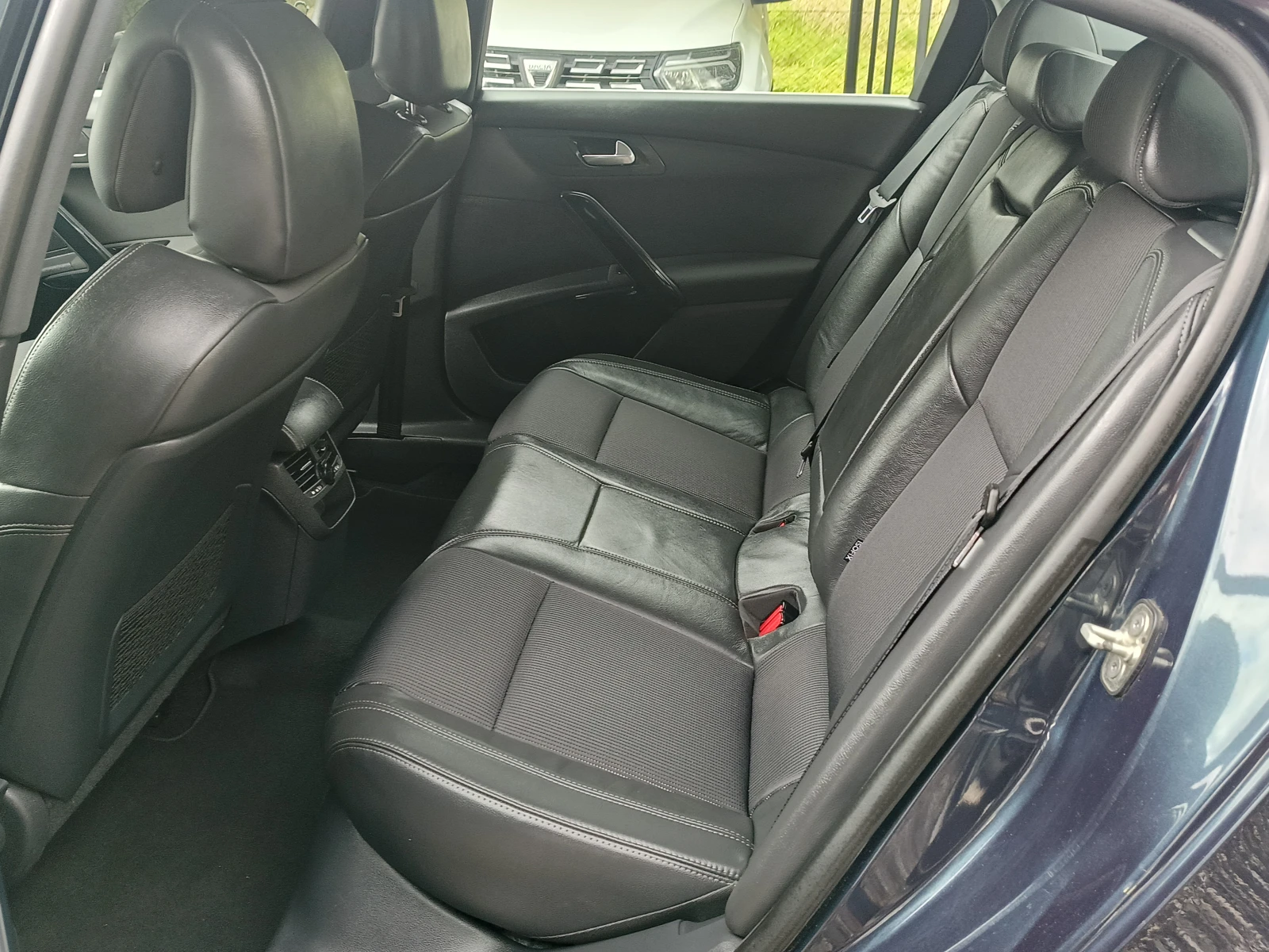 Peugeot 508 2.0HDi Автоматик, снимка 10 - Автомобили и джипове - 54382293