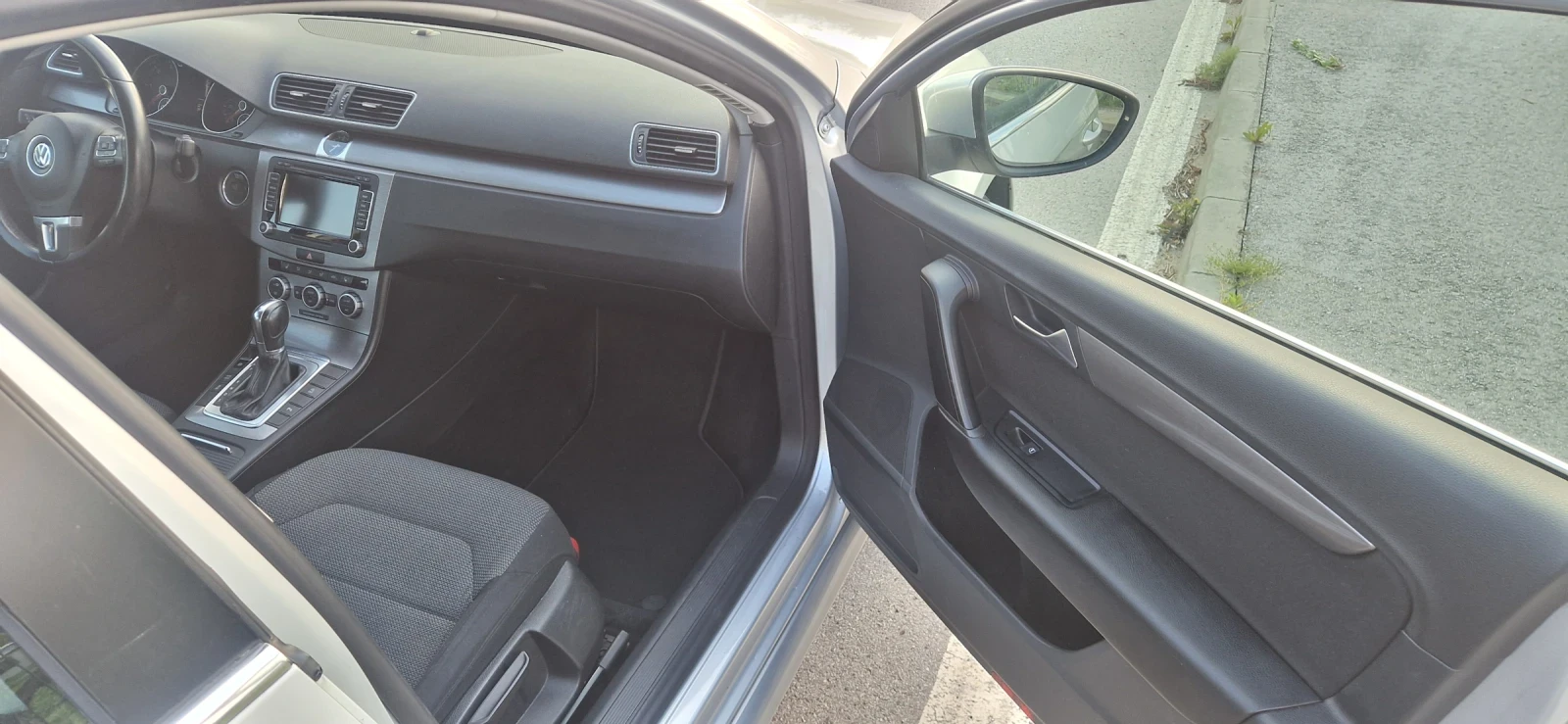 VW Passat 2.0 TDI, снимка 8 - Автомобили и джипове - 54470948