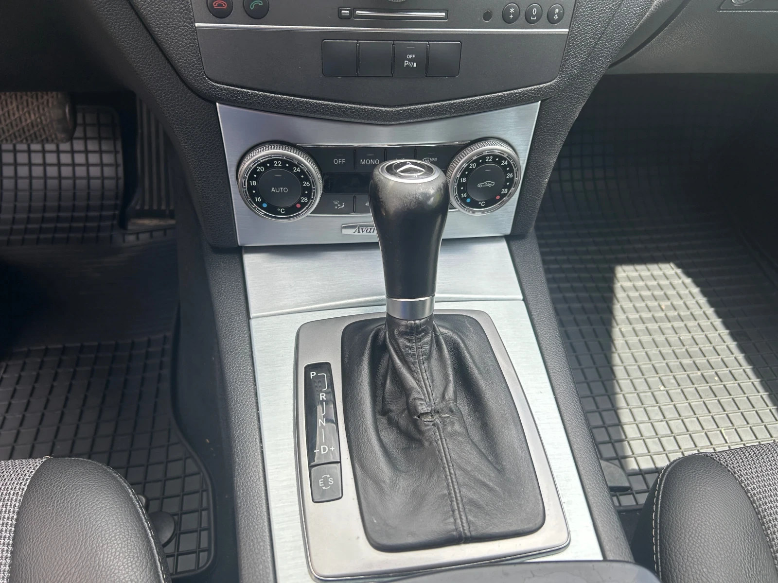 Mercedes-Benz C 200, снимка 8 - Автомобили и джипове - 54565309