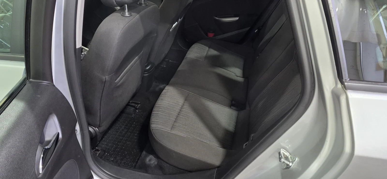Opel Astra Opel Astra 1.7 110к.с, снимка 11 - Автомобили и джипове - 54749151